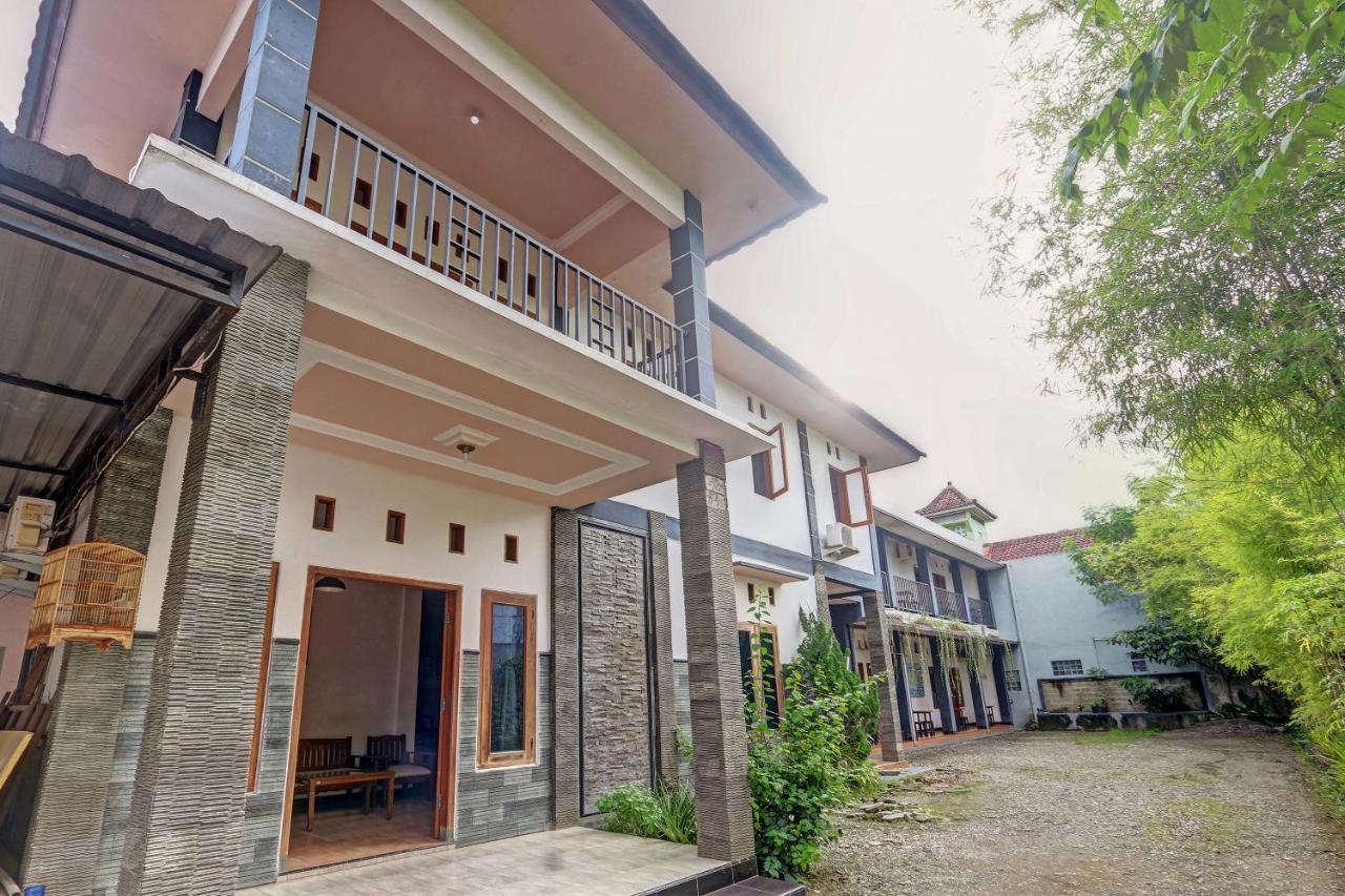 Hotel Wisma Ck Kebumen Luaran gambar