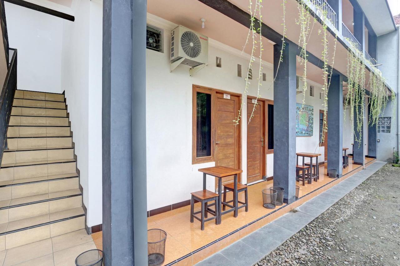 Hotel Wisma Ck Kebumen Luaran gambar
